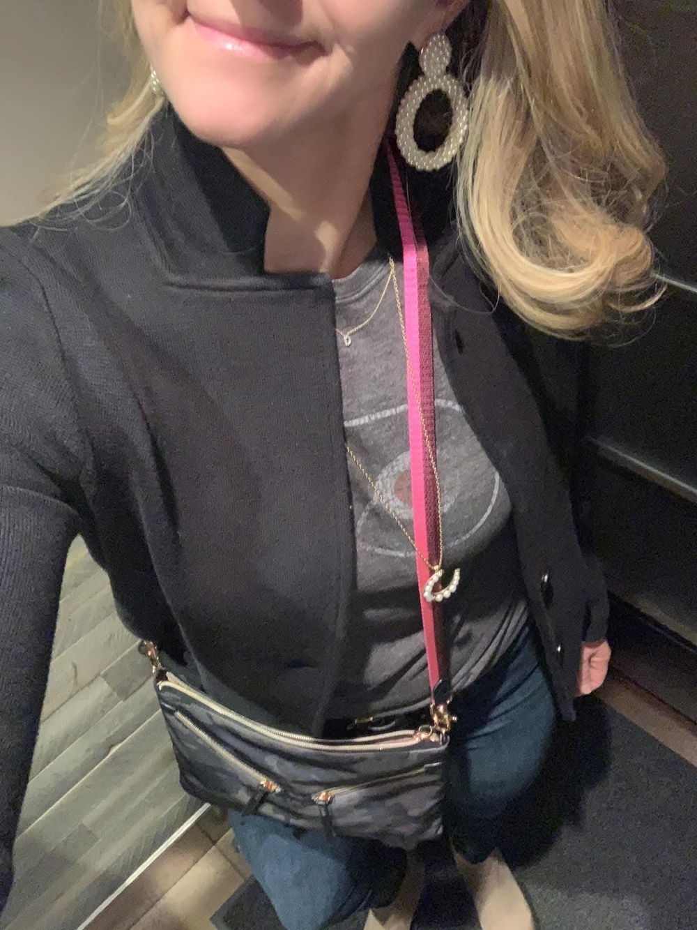 Stella & Dot The Lady Boss Crossbody Bag In Camo with Pink Strap NWT - Picture 5 of 13